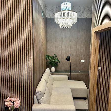 Velvet Hostels Pacifico Madrid Eksteriør billede