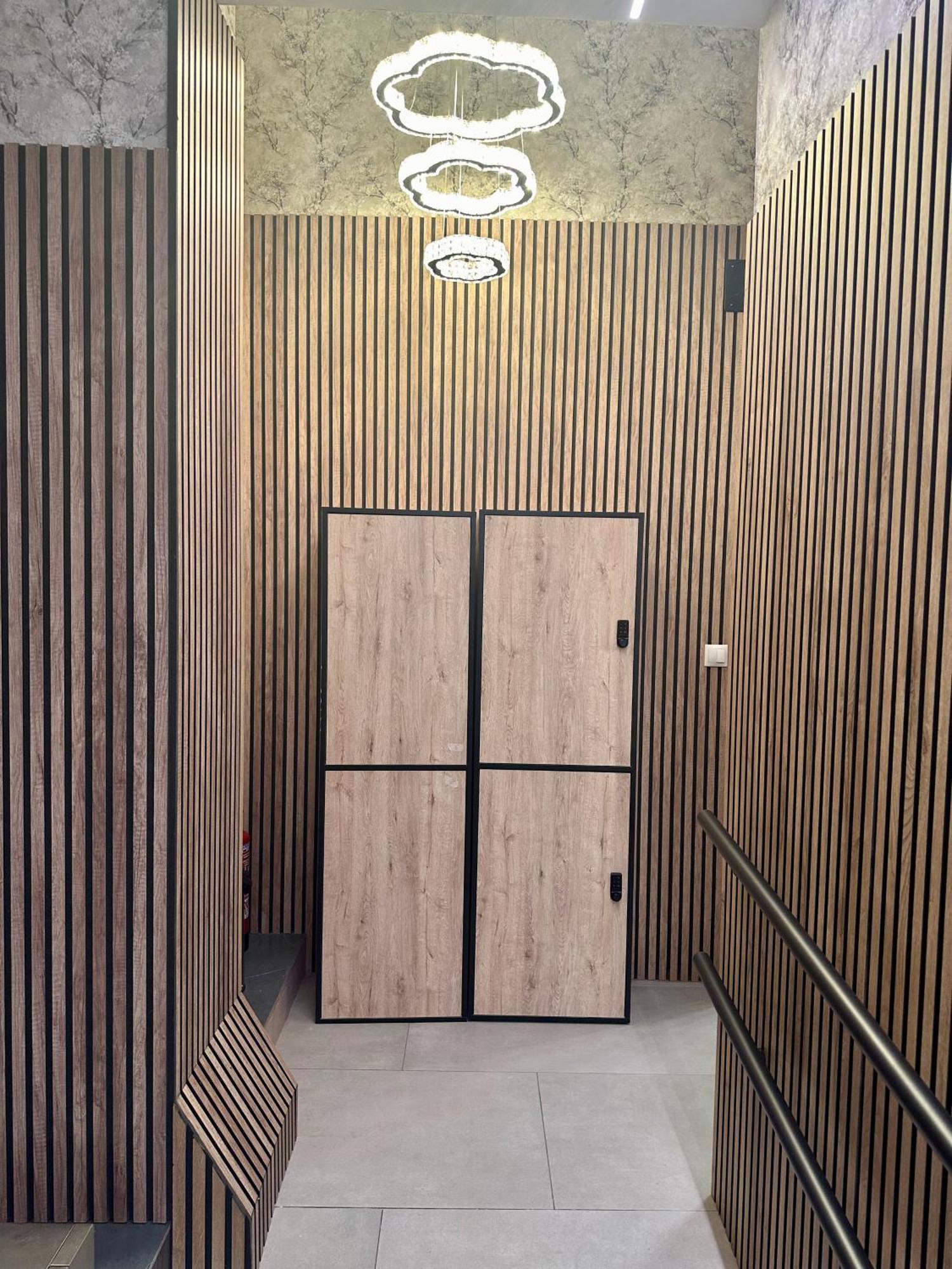 Velvet Hostels Pacifico Madrid Eksteriør billede