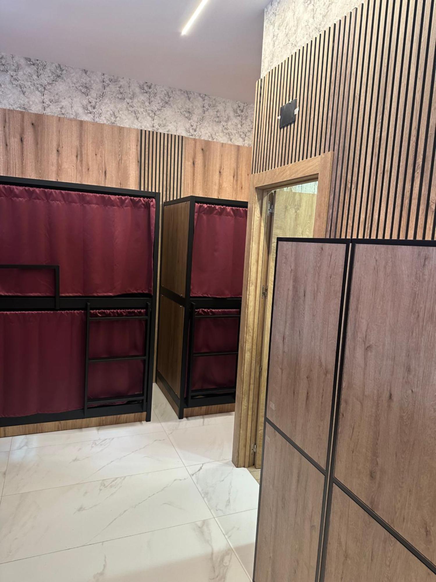 Velvet Hostels Pacifico Madrid Eksteriør billede